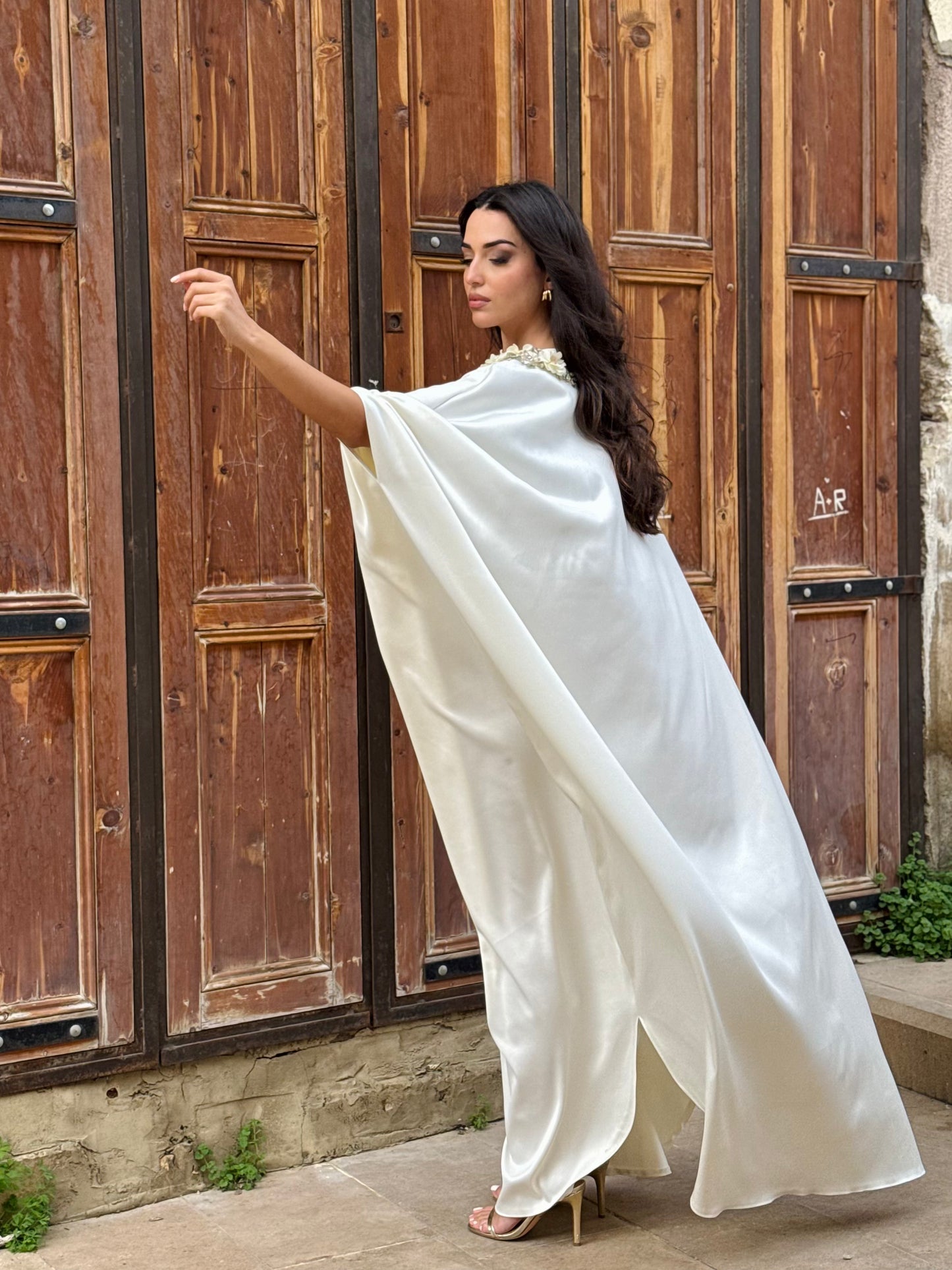 Noor Abaya